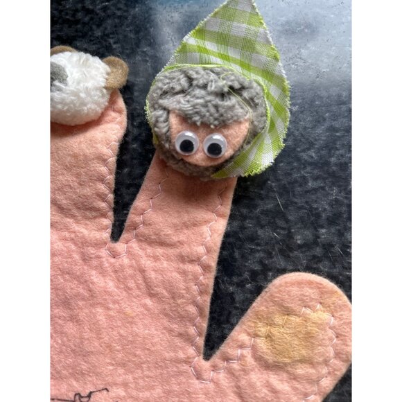 Vtg 1980's Three Blind Mice Hand Puppet Farmer's Wife Nursery Rhyme Pink Hand - Picture 5 of 7
